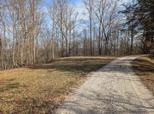 9999 Tip Top Rd, Beattyville, KY 41311