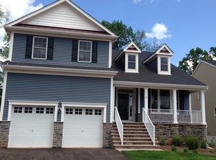 17 Mystic Dr, Skillman, NJ 08558