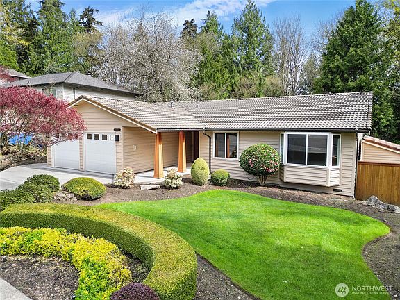 2nd image of 10614 184th Avenue NE