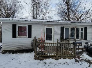 108 River St, Ligonier, IN 46767