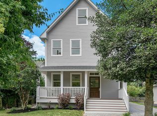 10 2nd St, Rumson, NJ 07760