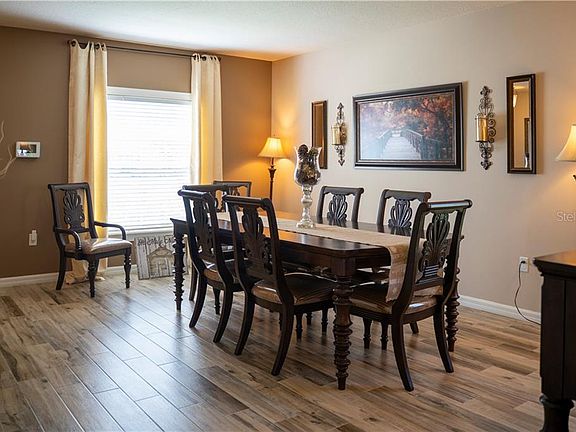 4th image of 4509 Mackenzie Way