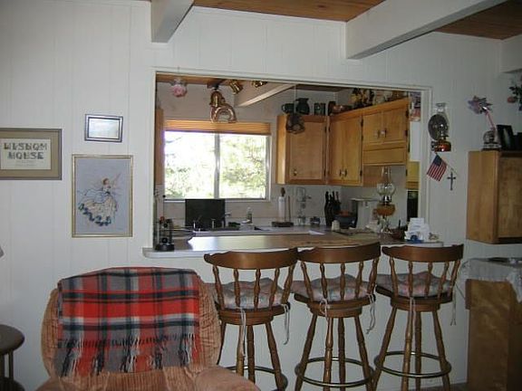 3rd image of 2080 Georgeann Dr