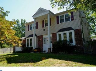 2500 Karen Ln, Hatboro, PA 19040