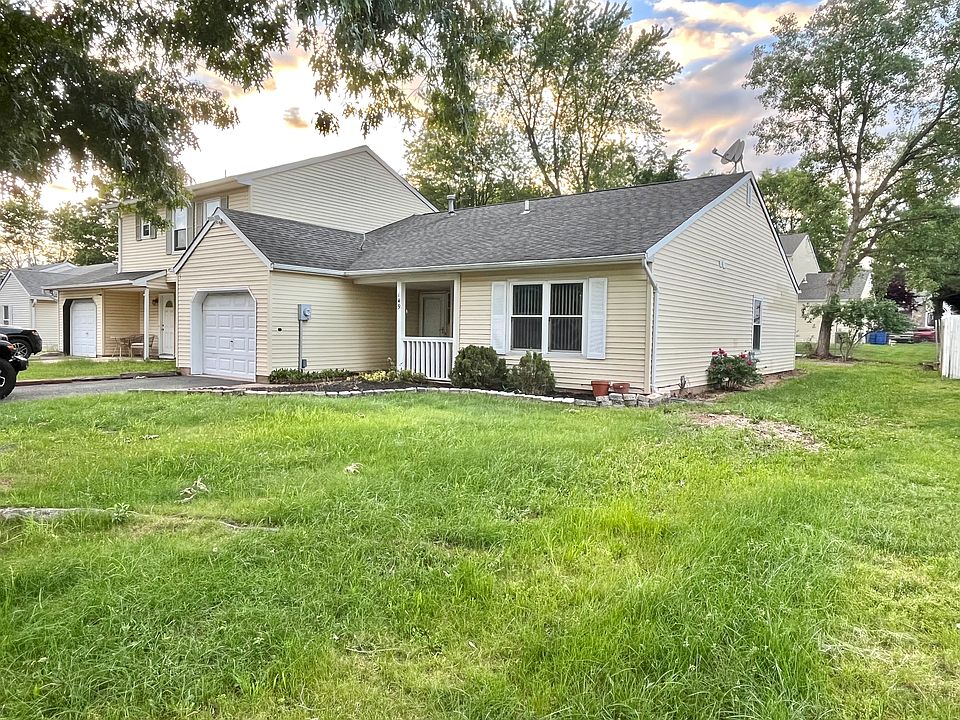 1st image of 149 Zwolak Ct