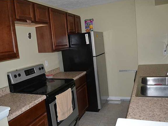 5th image of 10134 E Dedham Dr