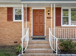 115 Sherwood Dr, Colonial Heights, VA 23834