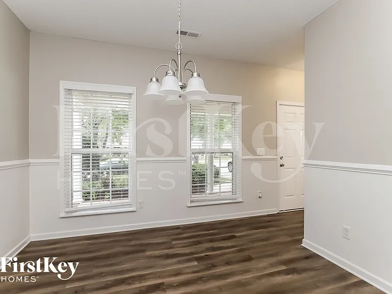 3740 Cottesmore Dr — Photo 7