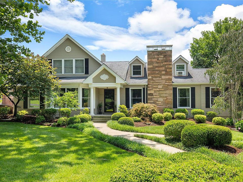 1st image of 28 Thorndell Dr