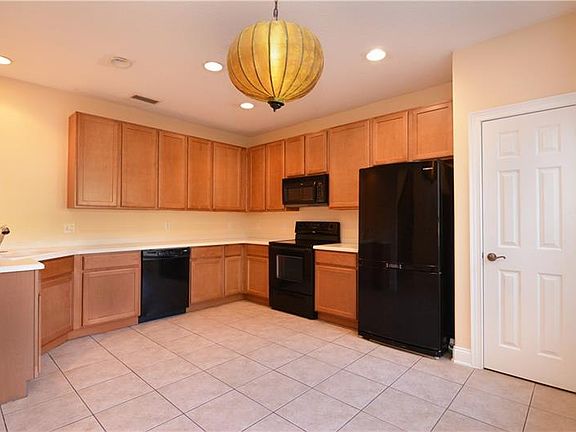 5th image of 7185 Regina Way