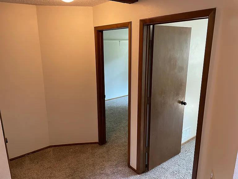 10268 Julian Ct — Photo 31
