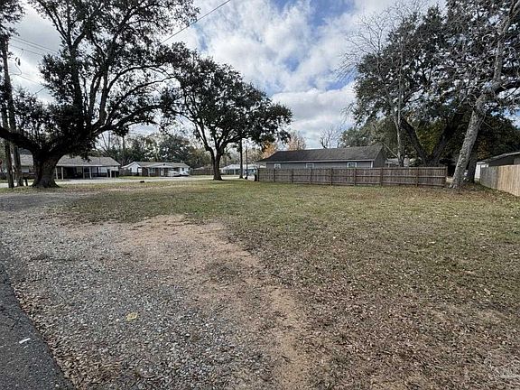2nd image of 8411 Cherry Ave