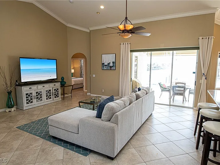 4701 Sands Blvd — Photo 22