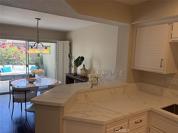4th image of 8012 E Snowberry Ln