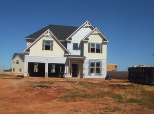 14 Memorial Dr, Fort Mitchell, AL