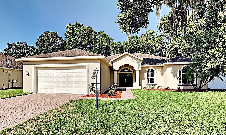1st image of 1743 Oakwood Estates Dr