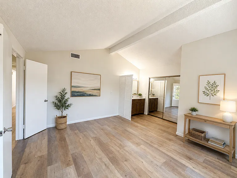 28189 Oaklar Dr — Photo 8
