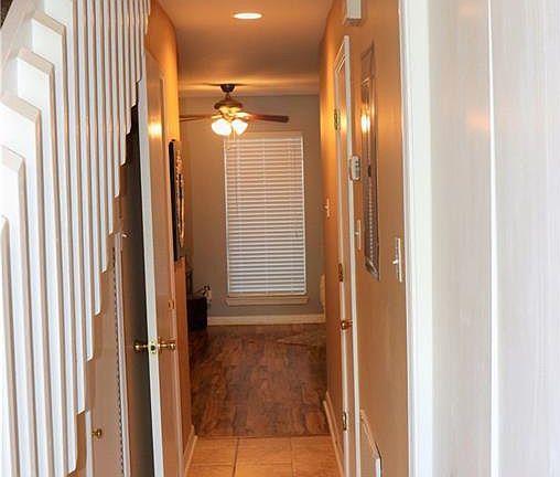 3rd image of 235 10th St #235