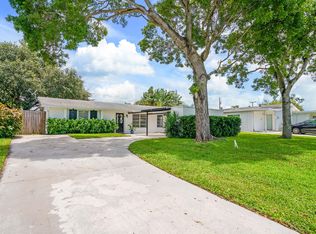 281 Camellia St, Palm Beach Gardens, FL 33410