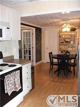 3rd image of 2819 Druid Dr