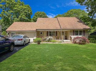 197 Gibbs Pond Rd, Nesconset, NY 11767