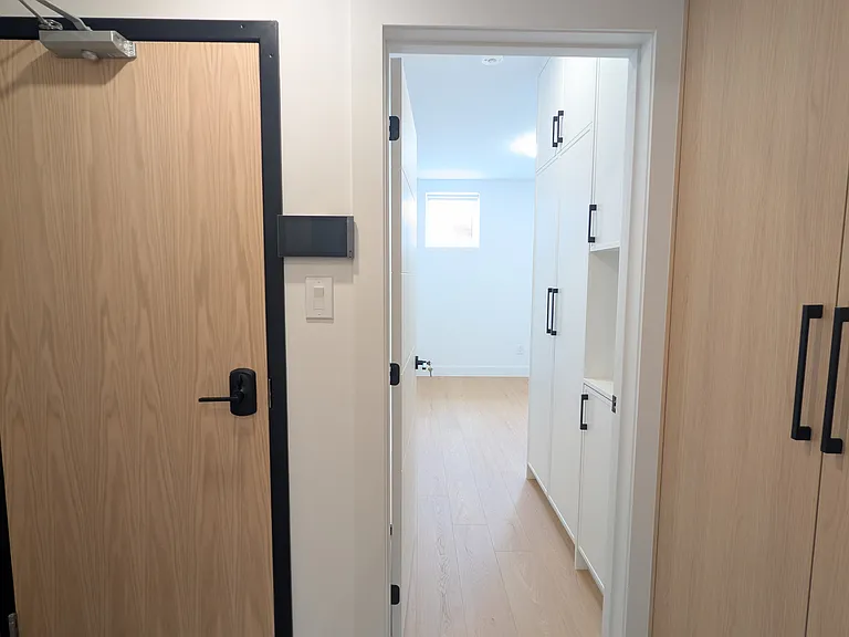 6 Kirknewton Rd #101 — Photo 7