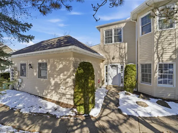402 Eagle Trce, Cleveland, OH 44124