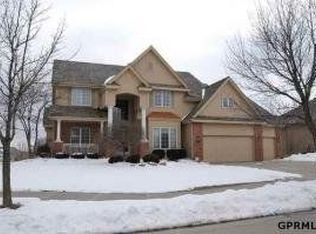 17125 Douglas St, Omaha, NE 68118