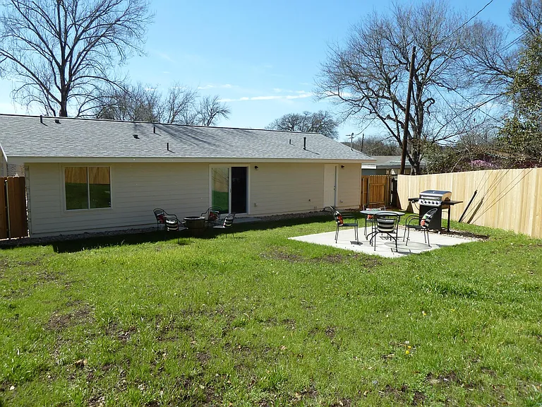 6802 La Salle Dr — Photo 35