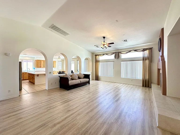 8228 Weeping Springs Ave — Photo 4