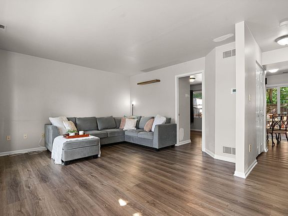 4th image of 6053 Virginia St