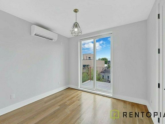 2nd image of 58 Palmetto St #306