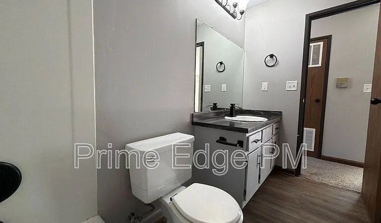 1541 S 21st St #5 — Photo 24