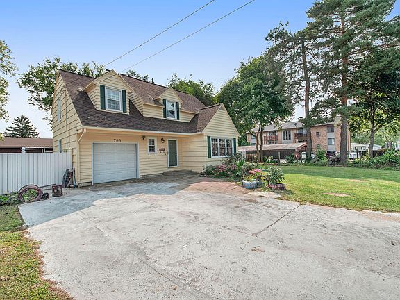 3rd image of 783 Ward St