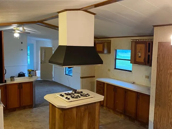 416 Schaal Rd, Mineral Springs, AR 71851