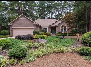 75 Lake Forest Dr, Pinehurst, NC 28374