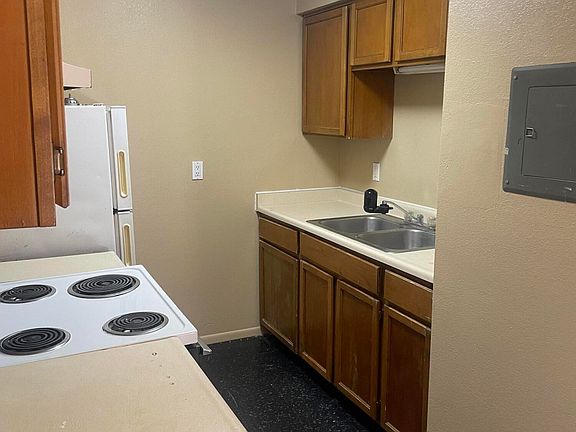 5th image of 402 & 404 Cornell Dr SE #1-12