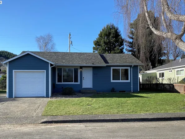 2692 Highlands Dr, Reedsport, OR 97467