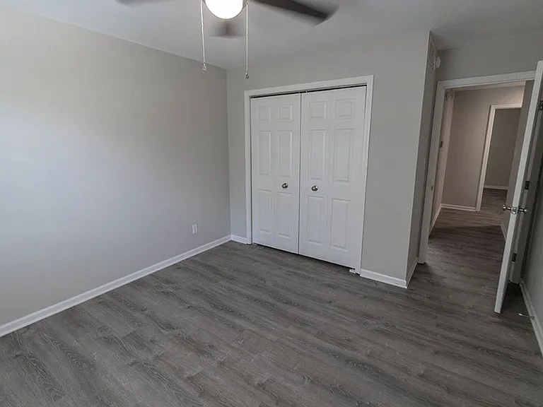 1923 Mirtle Grove Ct — Photo 28
