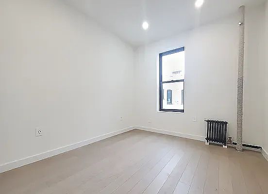 3rd image of 15 Wyckoff St #6A