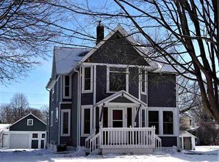 725 N Elm St, Cresco, IA 52136