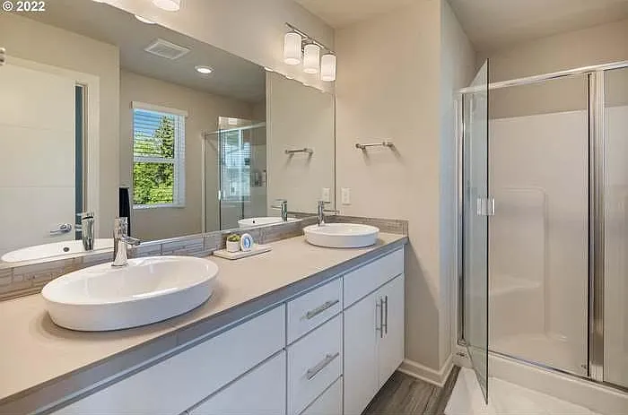 16868 SE Fox Glen Ct — Photo 3