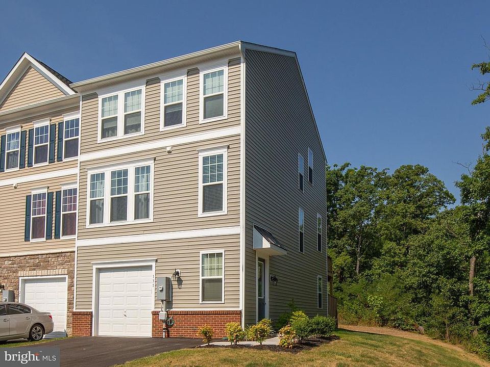 1st image of 131 Keller Ct