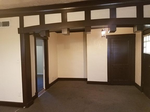 3rd image of 2401 Montana Ave APT 1