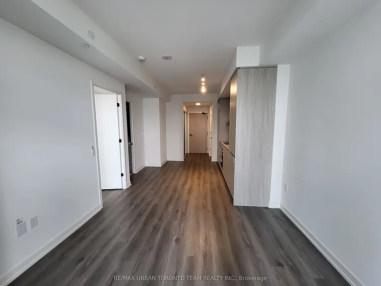 28 Interchange Way #1202 — Photo 11