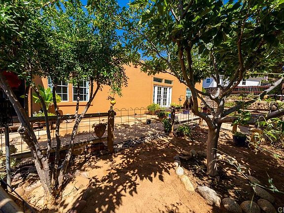 4th image of 614 Snowden Pl