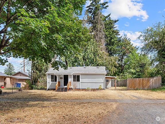 5th image of 410 L Street SE