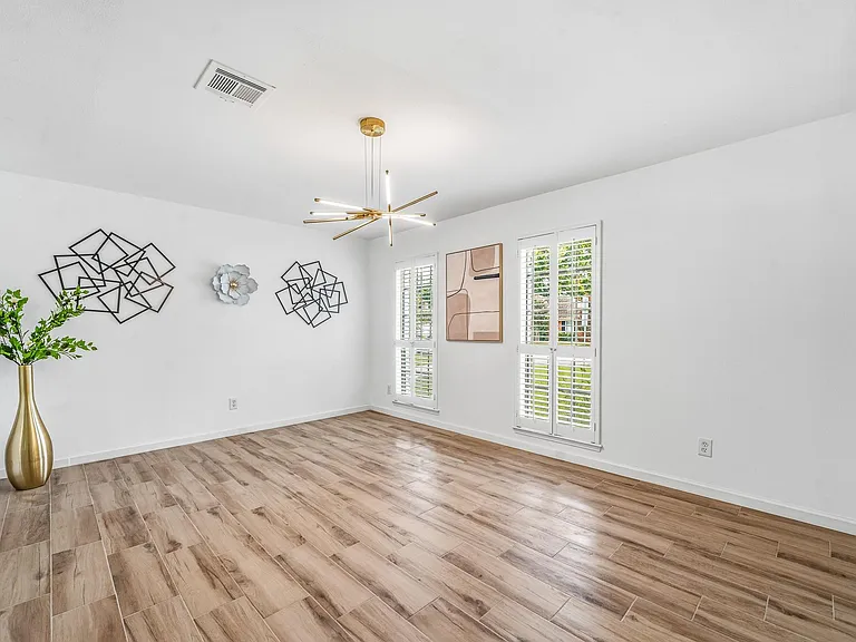 10622 Inwood Dr — Photo 6
