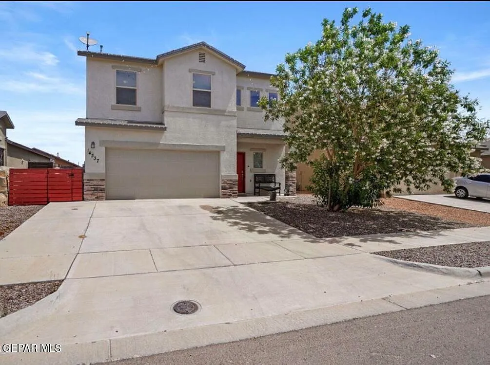 4 bed, 2.5 bath, 1667 sqft, $1,840 — Photo 2