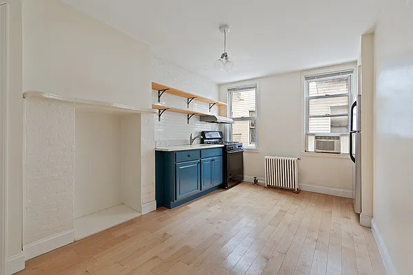 Rented by Compass | media 2